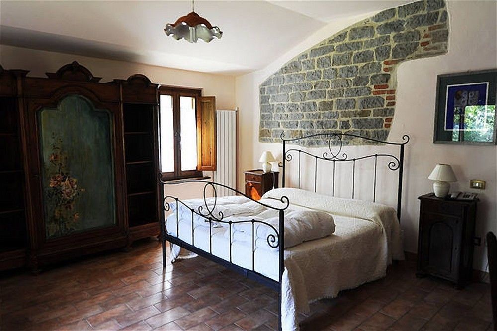 Agriturismo La Ferraia Pianello  Exterior foto