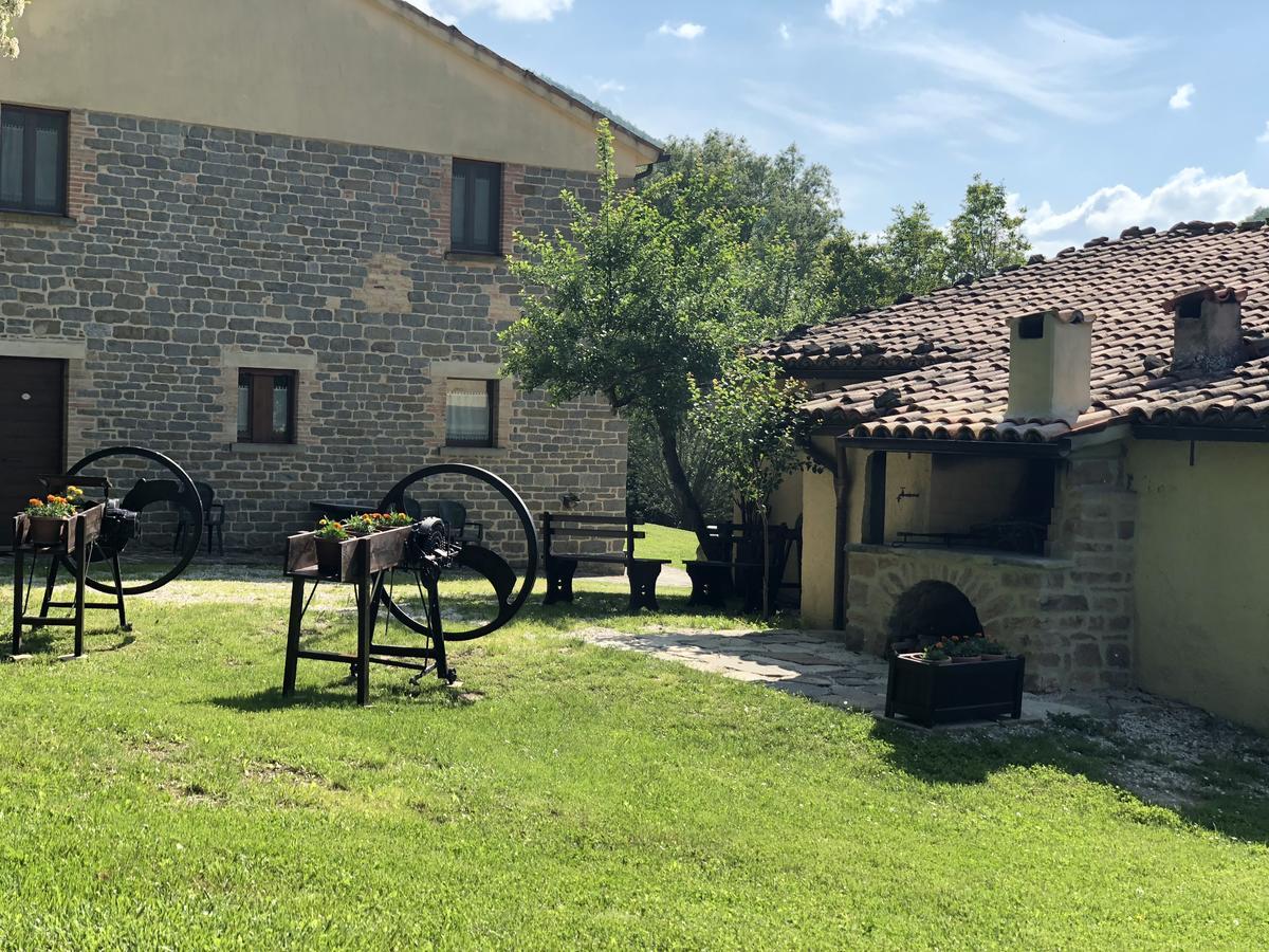 Agriturismo La Ferraia Pianello  Exterior foto